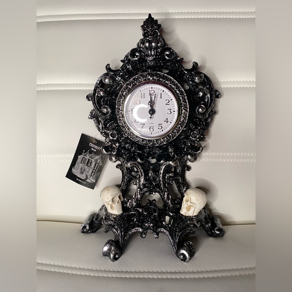 Other - BRAND NEW GOTHIC HALLOWEEN SILVER GREY TABLE CLOCK